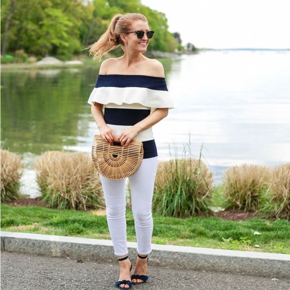 Off The Shoulder Ruffle Sweater - Picture 4 of 5